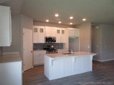 5019 S 35th St, Broken Arrow, OK 74014 - photo 3