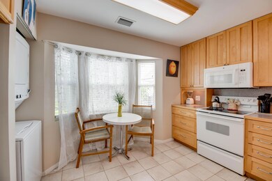 015-1075DuvalStreet-R1-KeyWest-FL-33040-