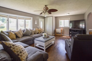 1137 Boynton Dr, Lansing, MI 48917 - photo 5