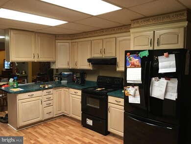 752 Penn Dr, Tamaqua, PA 18252 - photo 7