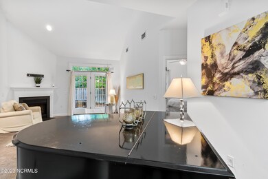 5006CarletonDr12 - 12