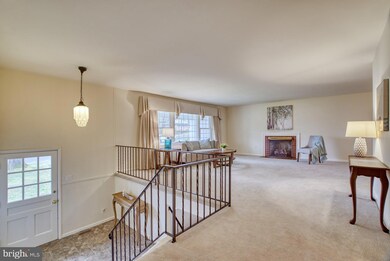 4129 Doveville Ln, Fairfax, VA 22032 - photo 6