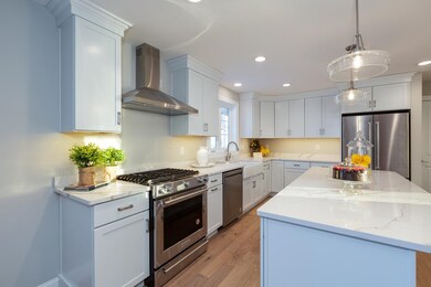 227 Standish Cir unit 187-10-23, Litchfield, NH 03052 - photo 5