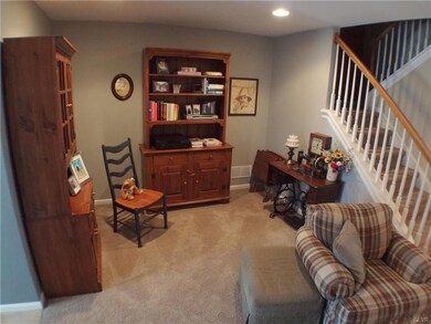 1394 Mohr Cir, Macungie, PA 18062 - photo 6