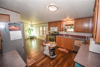 908 S Van Buren Ave, Elk City, OK 73644 - photo 5