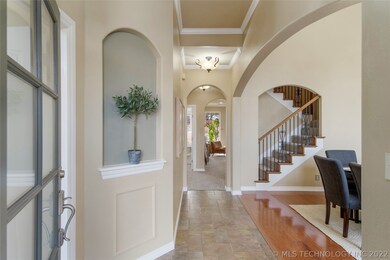 Tall ceilings, new paint, new flooring, and comfortable floorplan