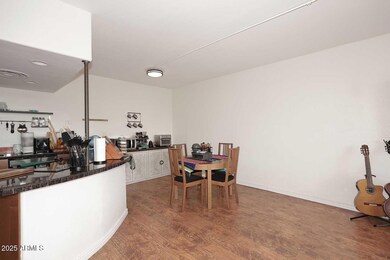 Executive Towers Condominiums unit 2A, Phoenix, AZ 85013 - photo 5