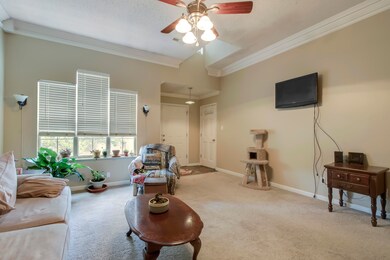 04_ChathamCircle_2648_Living03