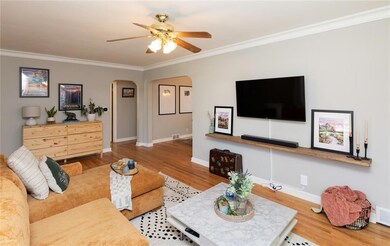 2019 40th St, Des Moines, IA 50310 - photo 4