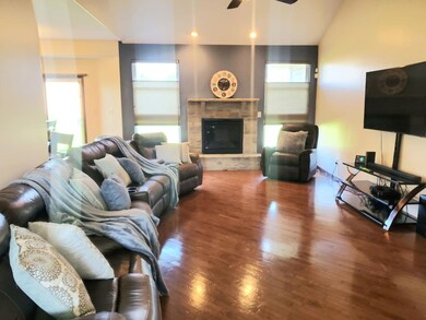 3764 W 92nd Ct, Merrillville, IN 46410 - photo 3