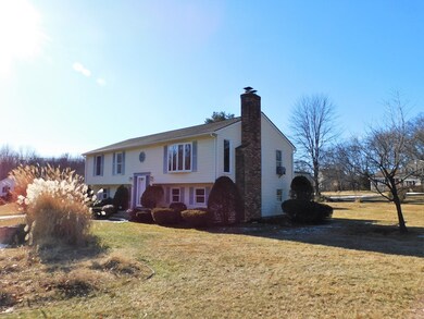 120 Larivee Ln, West Springfield, MA 01089 - photo 3