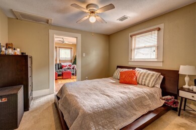 733 E 17th St unit 1/2, Houston, TX 77008 - photo 3