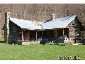 1566 Roaring Fork Rd, Burnsville, NC 28714 - photo 2