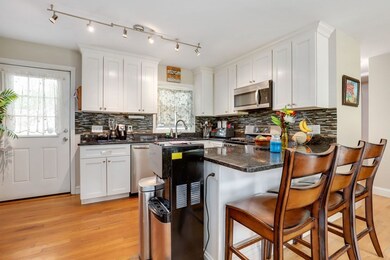 21 Stevens Ave, Saugus, MA 01906 - photo 7