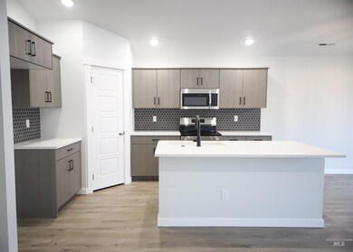 18421 N Fire Ice Ave, Nampa, ID 83687 - photo 7