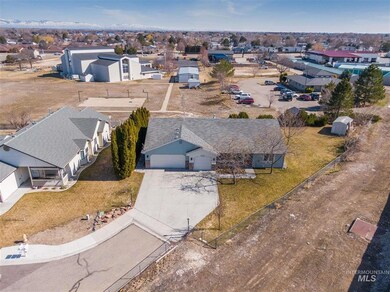 2720 Smart St, Nampa, ID 83686 - photo 4