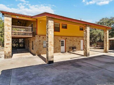 2481 Lakeshore Dr, Canyon Lake, TX 78133 - photo 7