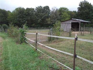 Horse run in and property behind