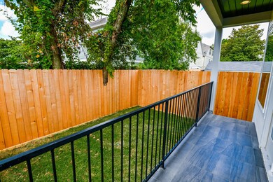 1307 Idylwild St, Houston, TX 77009 - photo 7