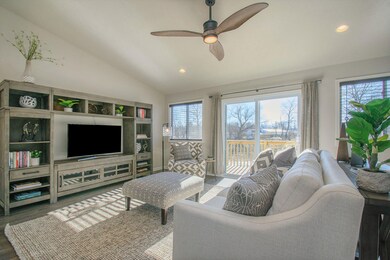 SVP007-i2060-Great Room2