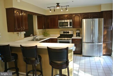 7913 Blue Gray Cir, Manassas, VA 20109 - photo 3