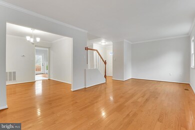 3086 White Birch Ct, Fairfax, VA 22031 - photo 2