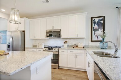 137 Midtown Ave, Summerville, SC 29486 - photo 5