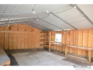 9 Holly Hill Ct, Asheville, NC 28806 - photo 5