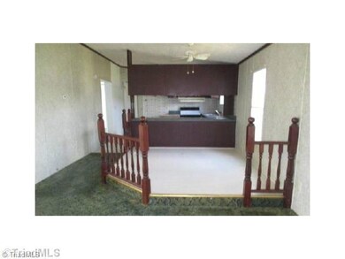 6723 Royal Ridge Rd, Ramseur, NC 27316 - photo 3