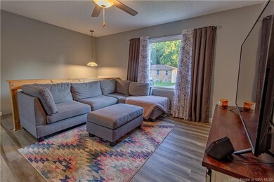 305 Pimlico Dr, New Albany, IN 47150 - photo 4