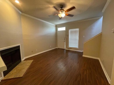 715 W 22 1 2 St unit 201, Austin, TX 78705 - photo 5