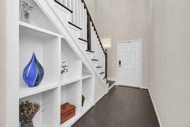 5128 Emma Frst St, Houston, TX 77018 - photo 5