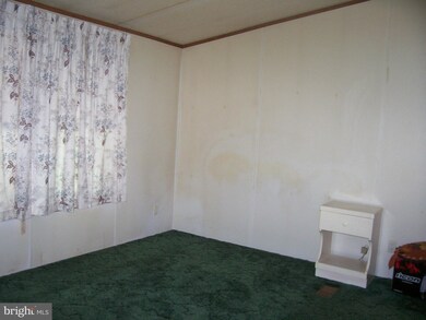 560 Cedar Tree Ln, Moorefield, WV 26836 - photo 2