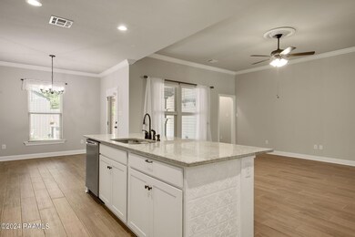 13-web-or-mls-123 Sparrowhawk St-13