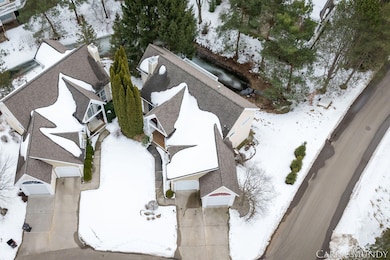 3-web-or-mls-974-wildflower-ct