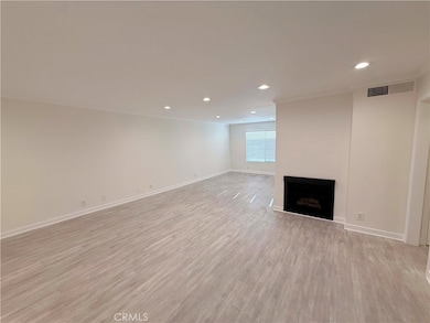 9689 Via Torino, Burbank, CA 91504 - photo 2