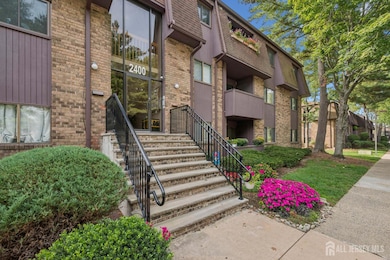 2434 Old Stone Mill Dr, East Windsor, NJ 08512 - photo 2