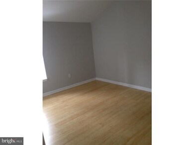 4203 Main St unit UPPER, Philadelphia, PA 19127 - photo 6