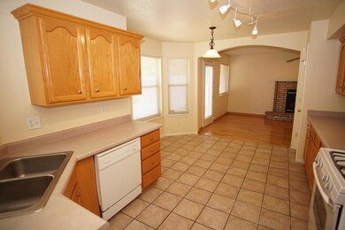13740 Paseo Alegre Ave, El Paso, TX 79928 - photo 5