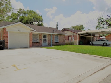 1806 Angeline St, Houston, TX 77009 - photo 2