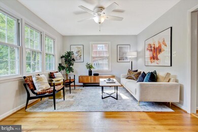 3313 Glenway Dr, Kensington, MD 20895 - photo 5