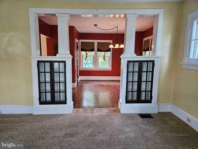 449 S 4th St, Chambersburg, PA 17201 - photo 3