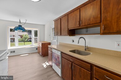 12015 Montague Dr, Laurel, MD 20708 - photo 4