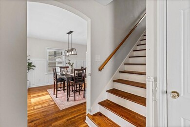 180 E Cooke Rd, Columbus, OH 43214 - photo 2