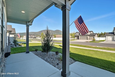 4_Inside-Spokane-Hadley-3