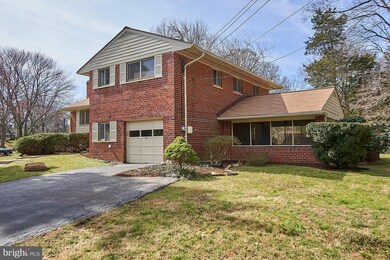 6541 Kerns Rd, Falls Church, VA 22044 - photo 2