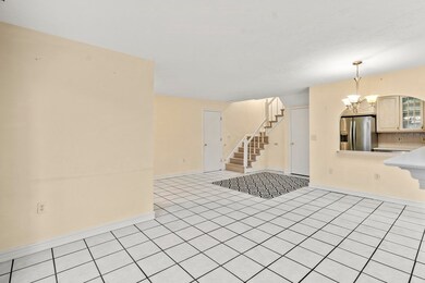 158 Quincy Shore Dr unit 79, Quincy, MA 02171 - photo 5