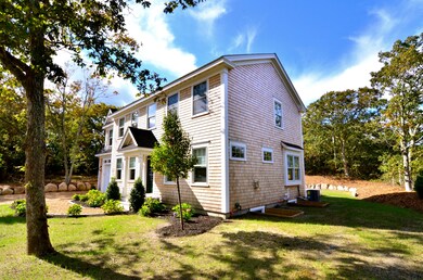 8 10th St S, Edgartown, MA 02539 - photo 4