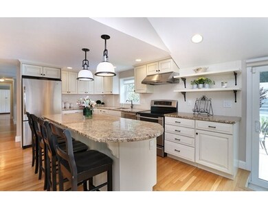 9 Wessex Dr, Westwood, MA 02090 - photo 3