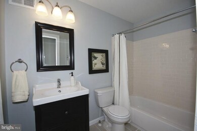 5800 Greenhill Ave, Baltimore, MD 21206 - photo 7